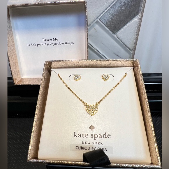NIP Kate Spade Yours Truly Pave Heart Mini Pendant Necklace and Stud Set - Picture 8 of 9